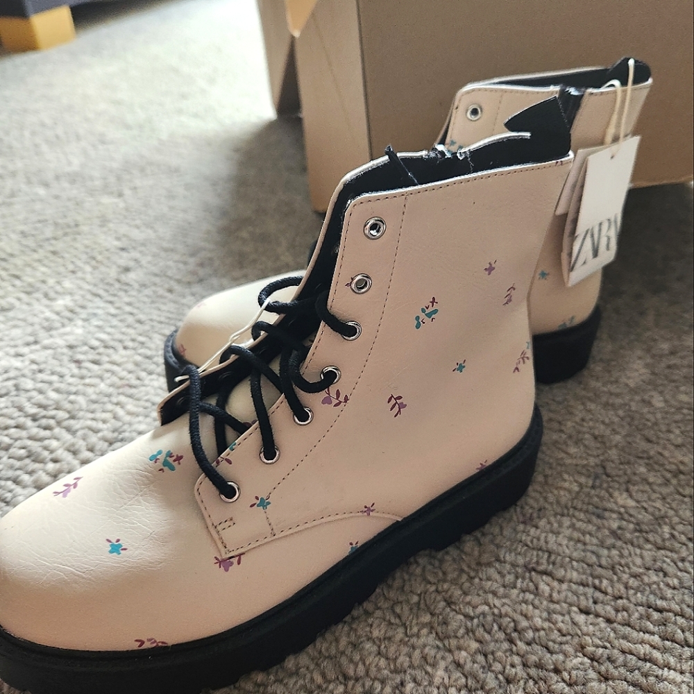 Zara floral compact boots